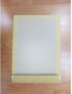 Poštové tašky B4 s páskou,s kartónovou zadnou stranou hnedé